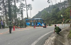 Tạm giữ tài xế xe khách bị lật khiến 4 người tử vong ở Tam Đảo