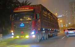 Phạt 19 triệu đồng, trừ 4 điểm bằng lái tài xế quay đầu xe, đi ngược chiều hầm Trung Hòa