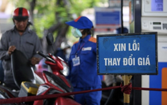 Giá xăng tăng mạnh, RON 95 chạm mốc 21.000 đồng/lít