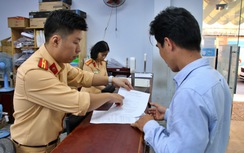 Gần 120.000 người “xếp hàng” chờ sát hạch lái xe ở TP.HCM