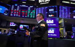 Chứng khoán lao dốc khi thuế quan Mỹ giáng mạnh vào lĩnh vực công nghệ