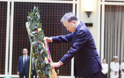 Tổng Bí thư Tô Lâm viếng Đại tướng Khamtay Siphandone