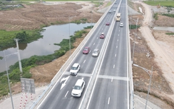 Cao tốc Bãi Vọt - Hàm Nghi, Hàm Nghi - Vũng Áng tấp nập ngày đầu nghỉ lễ 30/4