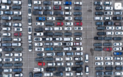 Ông Trump chính thức ký sắc lệnh hỗ trợ ngành ô tô trong nước