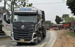 Xe khách đấu đầu xe đầu kéo ở Tuyên Quang: Lai lịch chiếc xe gặp nạn thế nào?