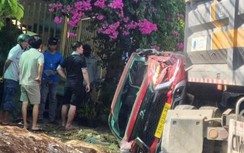 Xe đầu kéo mất lái tông ô tô và xe máy, một người tử vong