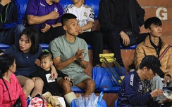 Trụ cột tuyển Việt Nam báo tin choáng váng cho HLV Kim Sang-sik