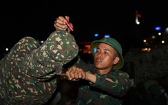 Xuyên đêm vận chuyển 15 khẩu đại bác về trung tâm TP.HCM, sẵn sàng cho đại lễ 30/4