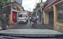 Vụ tài xế dùng gậy đánh người ở Hà Tĩnh: Xử phạt 2 tài xế