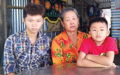 Tương lai mờ mịt của hai cậu bé mồ côi cha mẹ