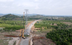 Tháo dỡ trụ điện cao thế, bàn giao mặt bằng tuyến tránh 1.800 tỷ đồng