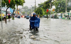 Chủ tịch UBND TP.HCM chỉ đạo khẩn sau cơn mưa gây ngập diện rộng