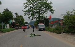 Nghệ An: Xe máy va chạm xe đầu kéo trên quốc lộ, một phụ nữ tử vong