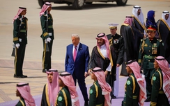 Tổng thống Trump có loạt tuyên bố bất ngờ mở đầu chuyến công du vùng Vịnh