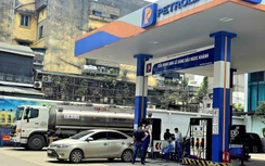 Giá xăng tăng hơn 400 đồng/lít