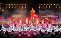 Khai mạc Lễ hội Làng Sen năm 2025 và khánh thành tượng đài “Bác Hồ về thăm quê”