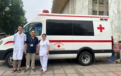 97 người đi chiêm bái xá lợi Phật bị say nắng nóng được cấp cứu