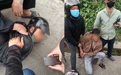 Chồng bị bắt trong vụ vận chuyển 30.000 viên ma túy tại Quảng Trị, vợ ra đầu thú