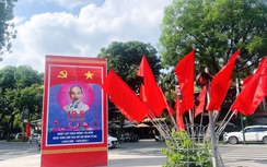 Thủ đô Hà Nội rực rỡ cờ hoa mừng sinh nhật Bác