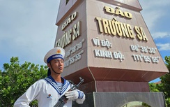 Hành quân đến Trường Sa: Mang ra tình cảm, mang về niềm tin