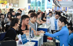 Hơn 153.000 khách bay trong ngày 2/5