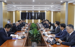 Bộ trưởng Trần Hồng Minh làm việc với Đại sứ đặc mệnh toàn quyền Đại Hàn Dân Quốc