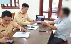 Xử phạt tài xế vượt ẩu trên đường đèo từ hình ảnh người dân cung cấp