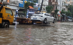 Mưa lớn gây ngập sâu nhiều tuyến phố ở Hải Dương