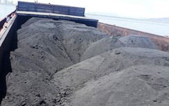 Tàu chở than bị chìm ngoài khơi Vũng Áng, 10 thuyền viên mất tích