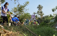 TP.HCM kêu gọi người dân không xả rác ra đường và kênh rạch