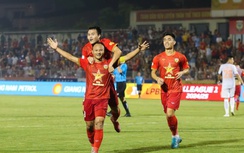 Thua đau Hà Tĩnh, Bình Dương rơi tự do tại V-League