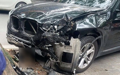 Hà Nội: Ô tô va chạm xe máy trên phố, nữ sinh bị đứt lìa một chân