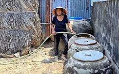 Cà Mau: Nghịch cảnh người dân gần hồ lớn vẫn thiếu nước sạch