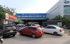 Xe đông kỷ lục, trung tâm đăng kiểm tất bật ngày đầu làm việc sau nghỉ lễ 30/4