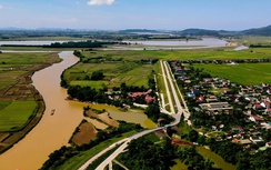 Hà Tĩnh: Xây dựng phương án bảo vệ các vị trí trọng điểm tuyến đê 90 năm tuổi