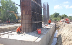 Bình Thuận đẩy nhanh tiến độ thi công cầu sông Dinh trước mùa mưa lũ