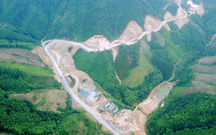 Thi công "3 ca 4 kíp" đưa đường nghìn tỷ nối Lào Cai - Lai Châu về đích 30/6