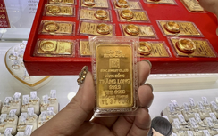 Vàng tăng giá khi Fed cảnh báo về bất ổn kinh tế