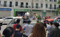 Hà Nội: Thanh niên quật ngã tên trộm xe SH dù bị xịt hơi cay vào mặt