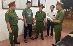 Phú Thọ: Bắt khẩn cấp 2 đối tượng khai thác tài nguyên khoáng sản trái phép