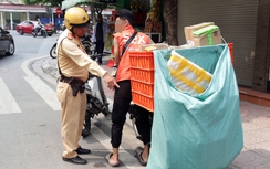 Nhiều shipper bị phạt 5 triệu, trừ 6 điểm bằng lái vì chở hàng che biển số