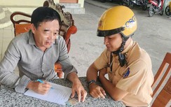 Người đàn ông đi xe ba gác ngược chiều ở TP.HCM bị xử phạt từ clip trên mạng xã hội