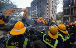 Vụ rơi máy bay Air India: Số người thiệt mạng tăng, gồm nhiều người trên mặt đất