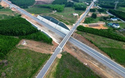 Rà soát, hoàn trả đường địa phương phục vụ thi công cao tốc Bắc-Nam qua 3 tỉnh miền Trung