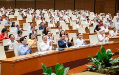 Chính thức thông qua Nghị quyết sửa đổi, bổ sung Hiến pháp năm 2013