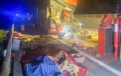 Hiện trường vụ tai nạn trên cao tốc Đà Nẵng - Quảng Ngãi khiến 2 người tử vong