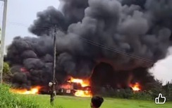 Cháy lớn xưởng sản xuất nhựa ở TP.HCM