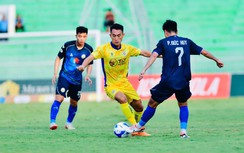 V-League: Hà Nội FC tiễn Bình Định xuống hạng, Đà Nẵng may mắn thoát “cửa tử”