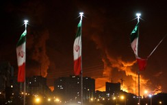 Bị Mỹ và Israel tấn công, Iran lập tức đáp trả bằng 40 quả tên lửa