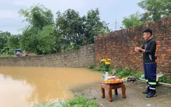 Thái Nguyên: Một người bị nước lũ cuốn trên phố và tử vong